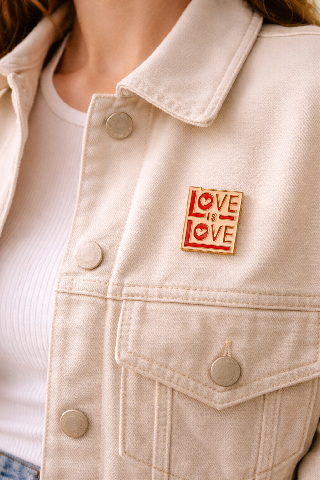 Love is Love pin - Valentine edition